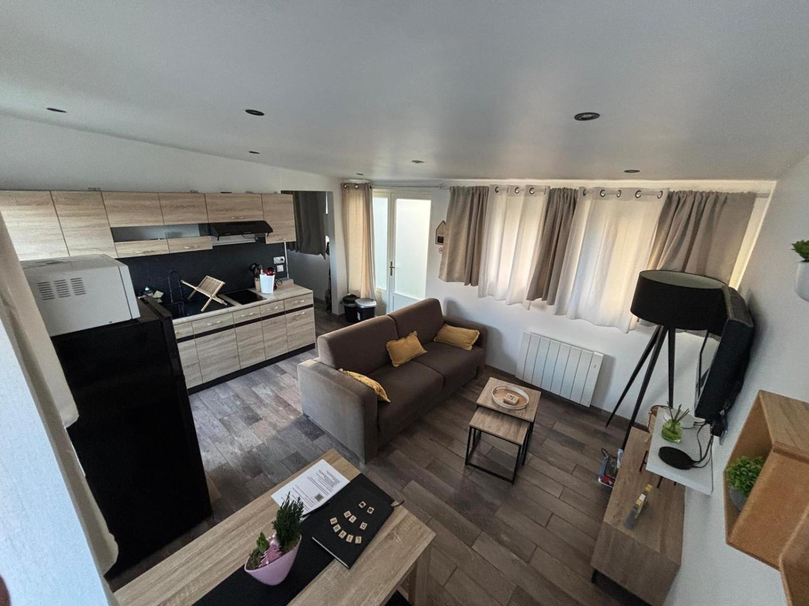Jolie Maisonnette T2 Wifi Et Parking A Proximite Hébergement de vacances